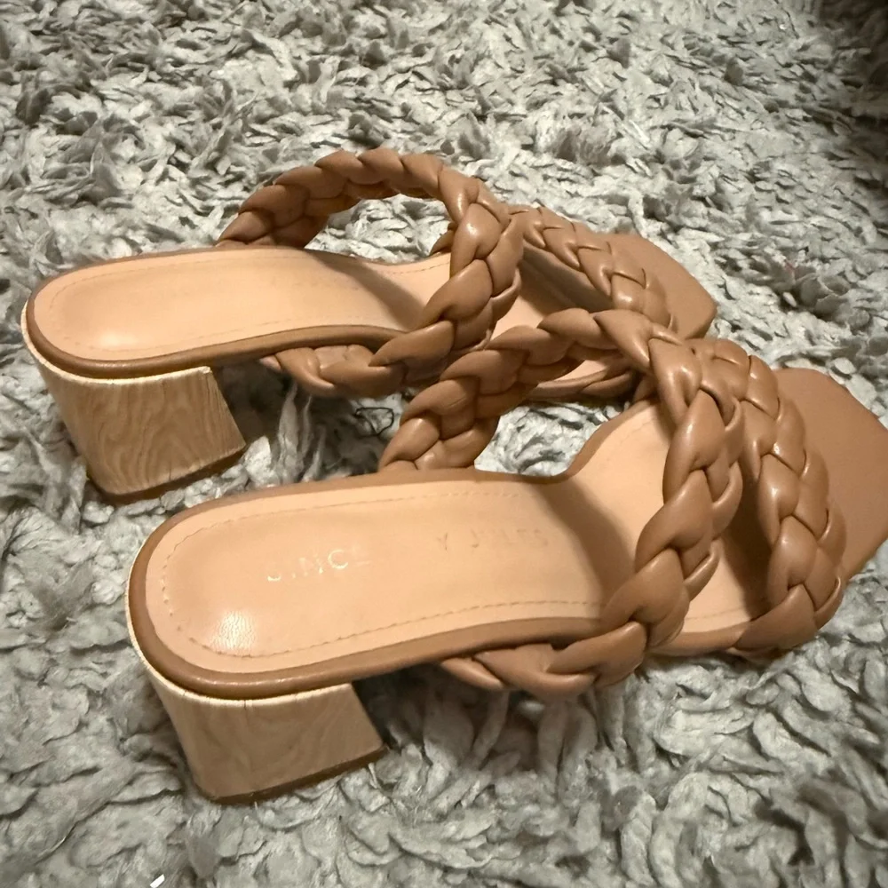 Sincerely Jules Tan Braided Women's Sandals - Picture 9 of 12